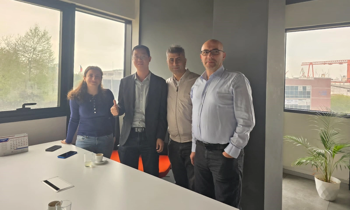 DAVOLIN visiting ship equipment integrator in Istanbul Turkey to discuss marine system applications