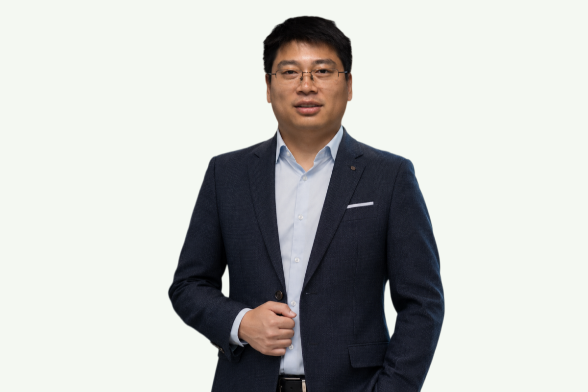 DAVOLIN Sales Manager helping domestic customers find suitable rugged keyboard and industrial input solutions