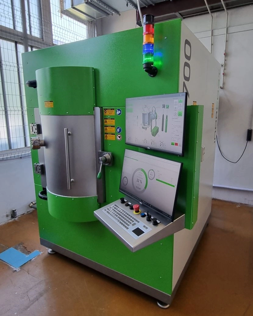 D-8607 keyboard in PVD coating system operator console